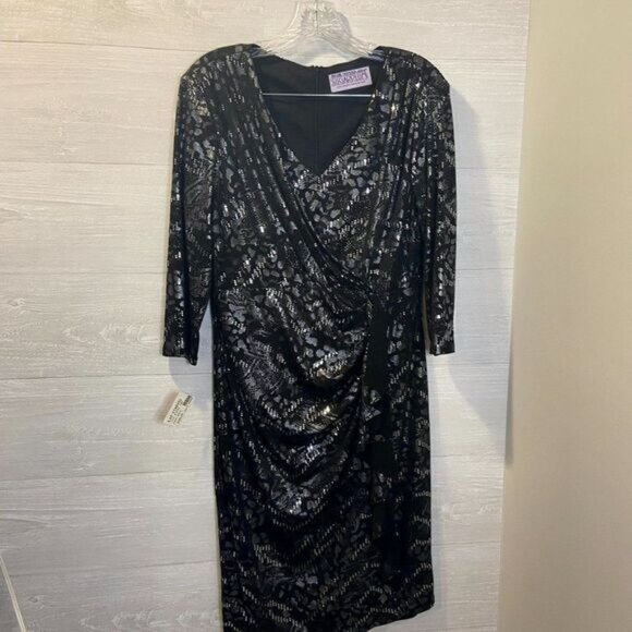 Sugarplum Women's V-neck Metallic‎ Faux Wrap Dress NWT - Picture 3 of 8